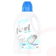 Fleuril Wasmiddel Puur Wit 20 Wasbeurten Fleuril Wasmiddel Puur Wit 20 Wasbeurten